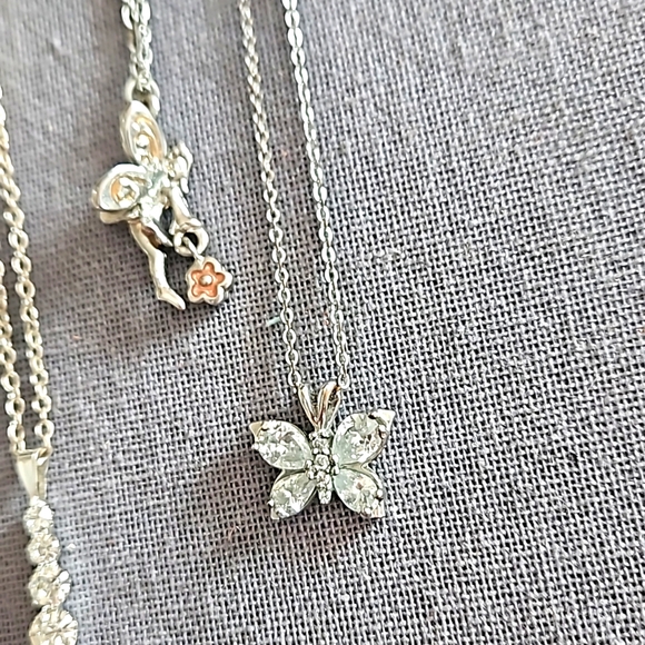 Lot of 5 dainty necklaces butterflies fairy crystals chains EUC - Picture 4 of 10